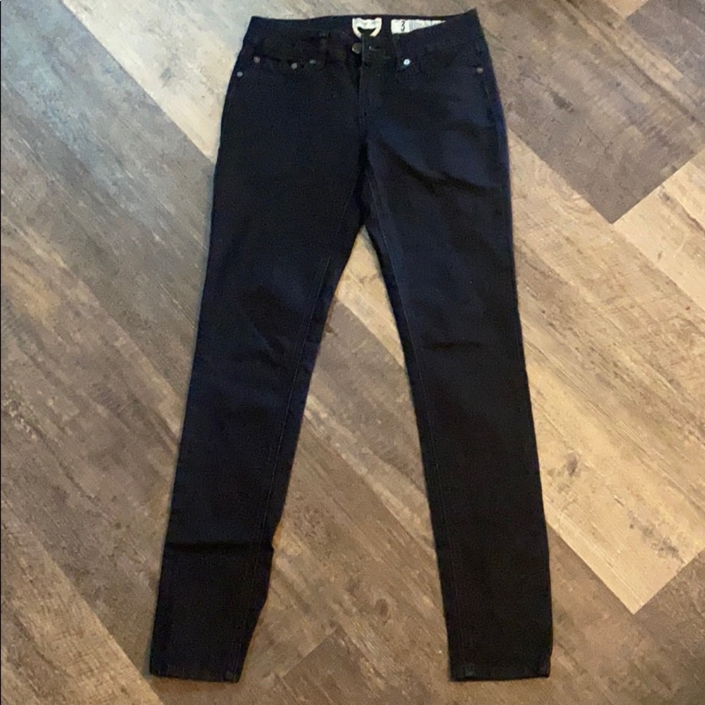 BLACK STRETCHY SKINNY JEANS. SIZE 3